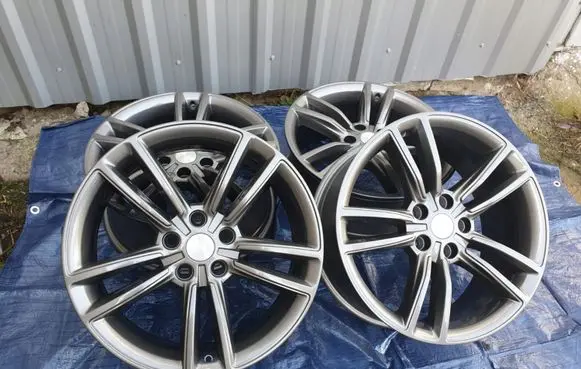 Tesla Model S R19 alloy rim 