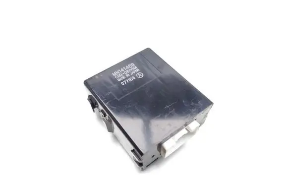 Mitsubishi L200 Window control relay MN141469 C8DD500M