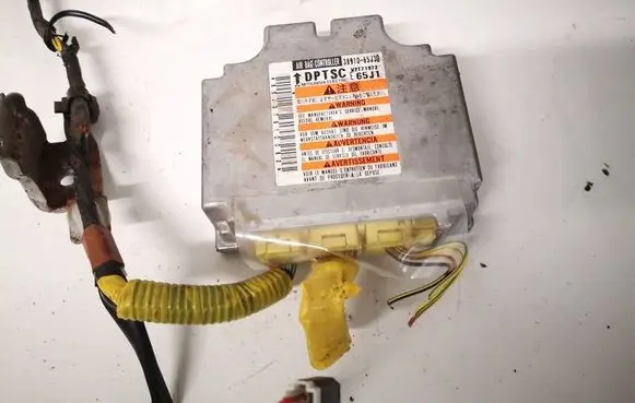 Suzuki Grand Vitara II Airbag control unit/module 3891065J30