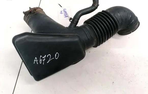 Hyundai Sonata Air intake hose/pipe 281383K010 28138-3K010