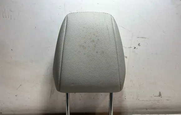 Toyota bZ4X Front seat headrest