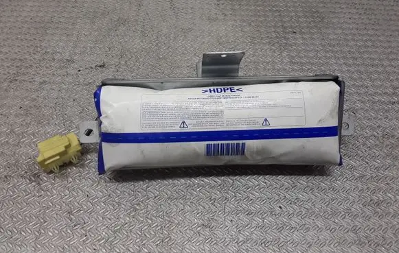 Nissan Primera Passenger airbag