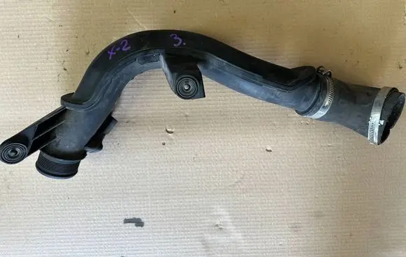 Intercooler hose/pipe