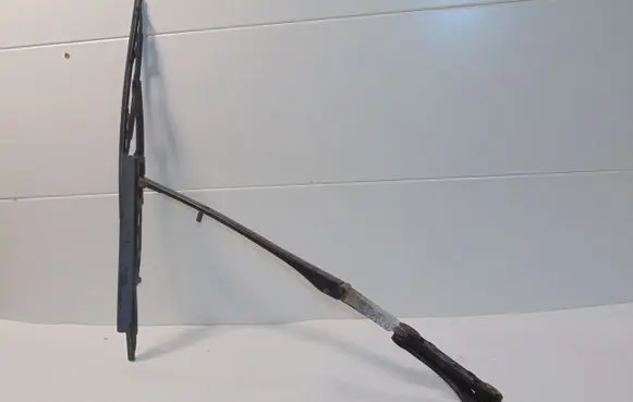 BMW 5 E39 Front wiper blade arm 61619449966 61618209880 616018209288