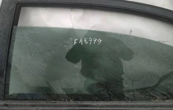 Honda Civic Rear door window glass