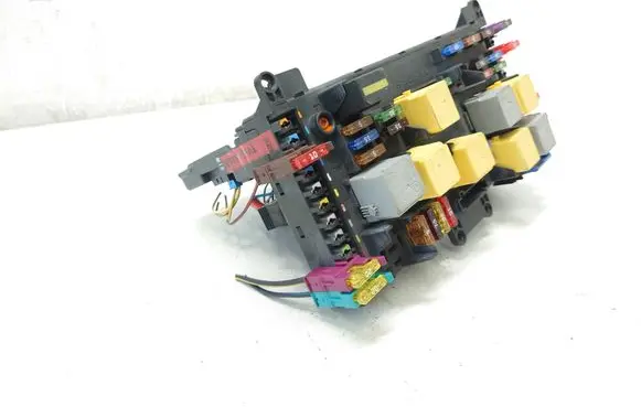 Mercedes-Benz Vito Viano W639 SAM control unit A6399000800 A6395450801 6399000800