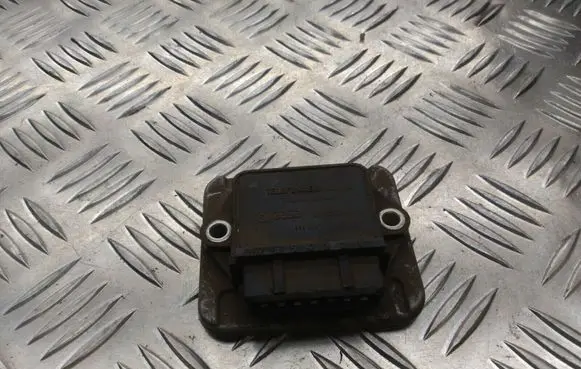 Volkswagen PASSAT B4 Ignition amplifier control unit 191905351B