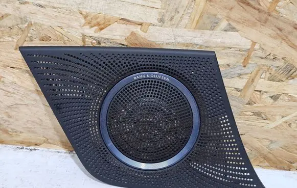 Audi Q5 SQ5 Side speaker trim/cover 8R0857228A