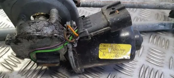 Opel Corsa B Wiper motor 22107719
