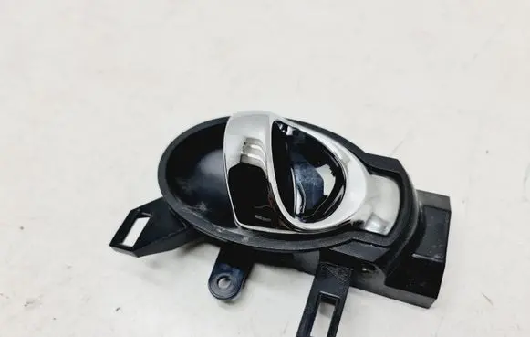 Rear door interior handle