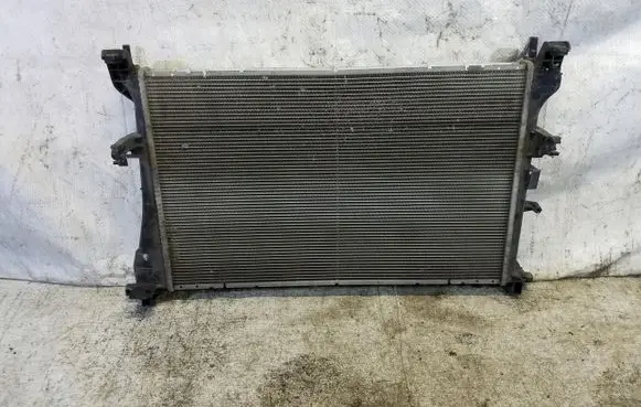 Fiat 500L Coolant radiator