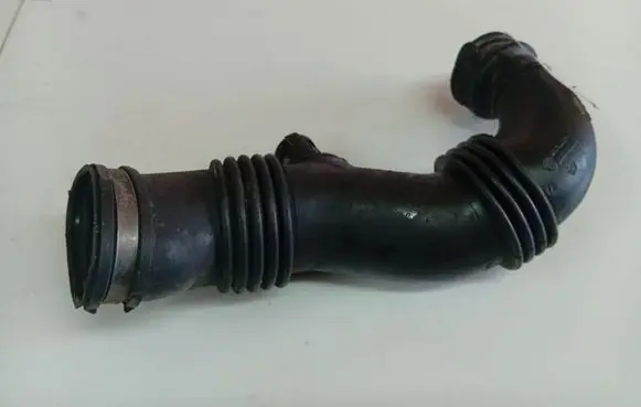Peugeot 307 Air intake hose/pipe 9656953680