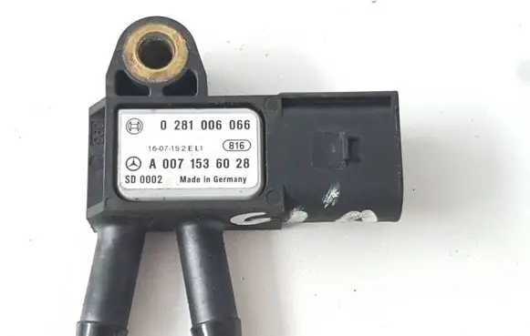 Mercedes-Benz GLA W156 X156 Exhaust gas pressure sensor A0071536028 SD0002 0281006066