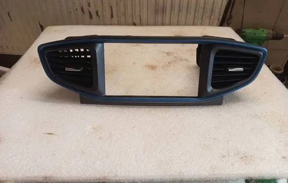 Hyundai Ioniq Dash center air vent grill 84740G21009Y CF4G71 201711140156