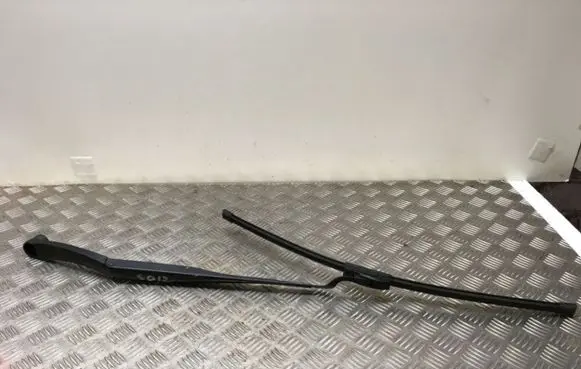 Hyundai i40 Windshield/front glass wiper blade 