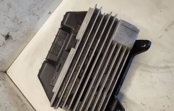 Audi A5 8T 8F Sound amplifier 8T1035223A