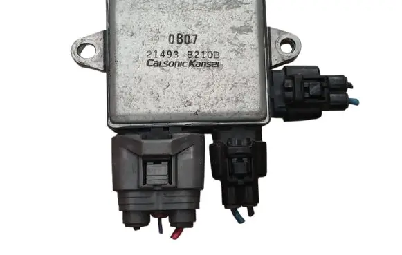 Nissan Leaf II (ZE1) Fan control module 21493B210B