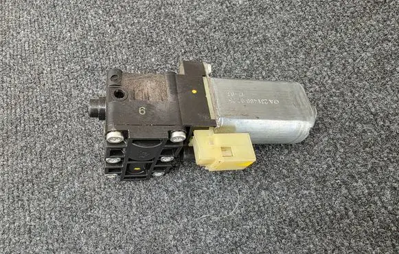 Mercedes-Benz C W205 Steering column adjust motor A2314600225