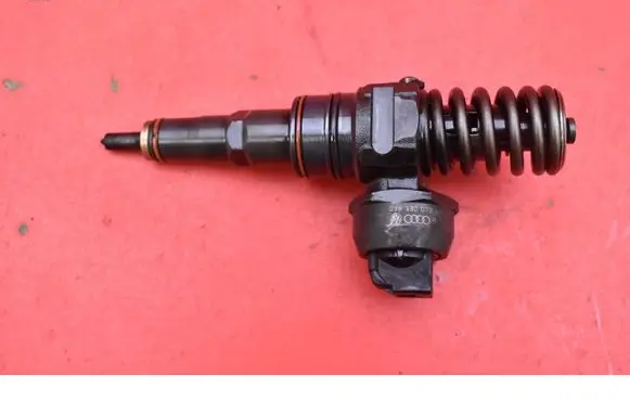 Audi A4 S4 B6 8E 8H Fuel injector 038130073AR
