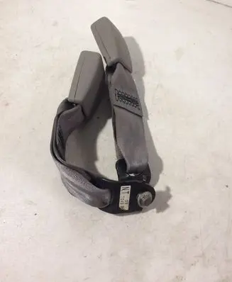 Mazda Xedos 9 Rear seatbelt buckle T043P