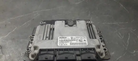 Peugeot 3008 I Engine control unit/module ECU 0281014729