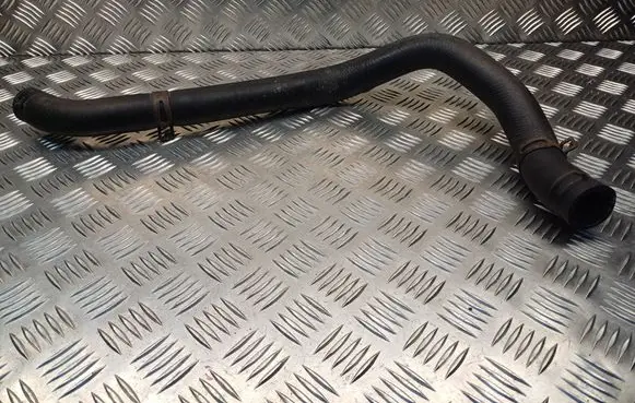 Engine coolant pipe/hose