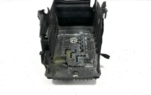 Volvo XC70 Battery box tray 31294078