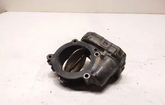 Mercedes-Benz E W212 Throttle valve A6510900370