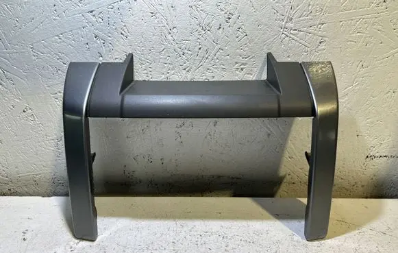Land Rover Range Rover Sport L320 Radio/GPS head unit trim FAE500122