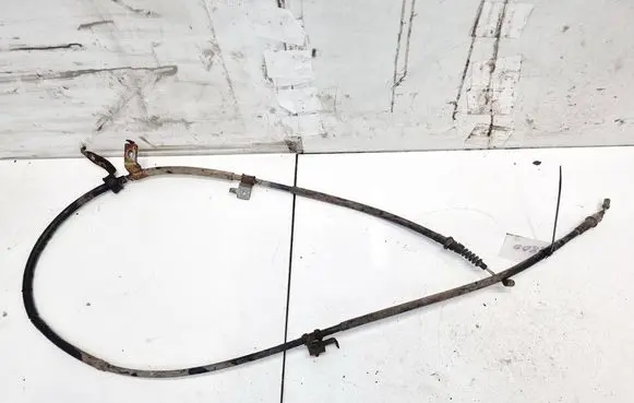 Handbrake/parking brake wiring cable