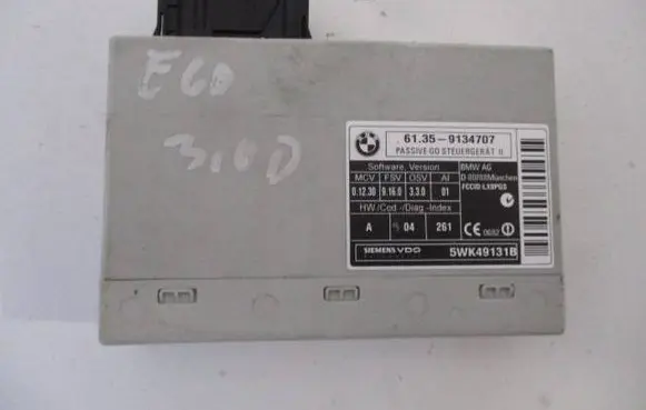BMW X5 E70 Antenna control unit 5WK49131B 9134707