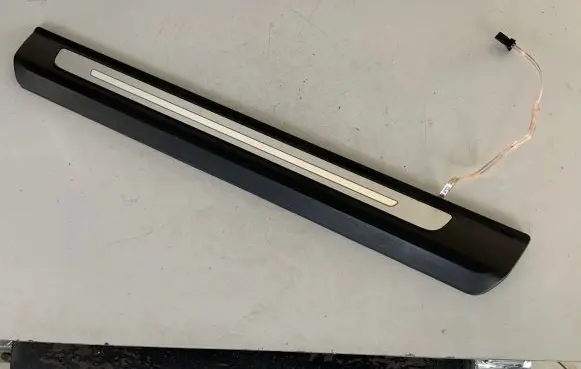 Audi Q7 4M Front sill trim cover 4M0947405