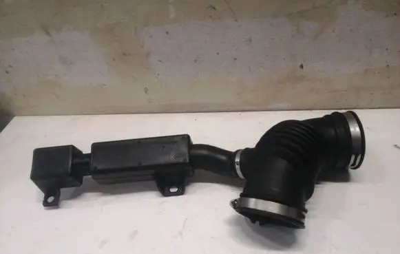 Chrysler Sebring (JS) Air intake duct part 04891636AD