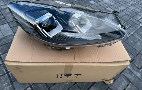 Ford Kuga III Headlight/headlamp LV4B13E016AN 90187839015Y
