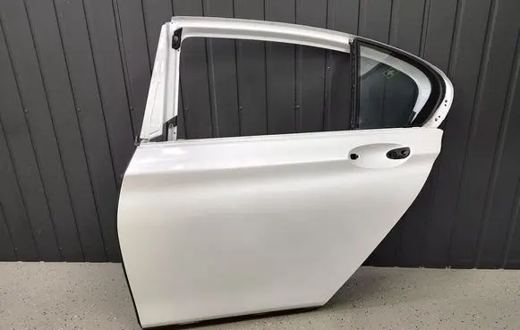 BMW 7 G11 G12 Rear door MINERALWEISS A96