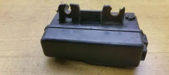 Toyota Avensis T250 Other relay 9008087019 9098702016 9008087012