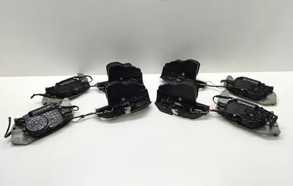 BMW 5 E60 E61 Front door soft close latching motor 7202157 7202156 7202158