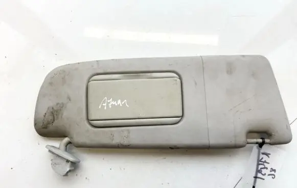 Sun visor