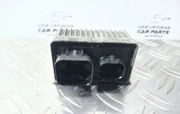 Opel Insignia A Glow plug pre-heat relay 0522122601 55574293