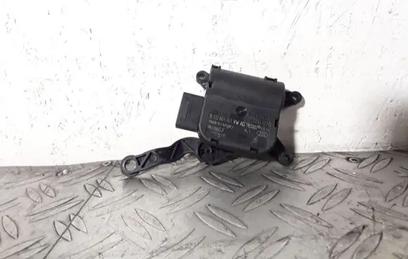 Audi TT TTS Mk2 Air flap motor/actuator 1K0907511B