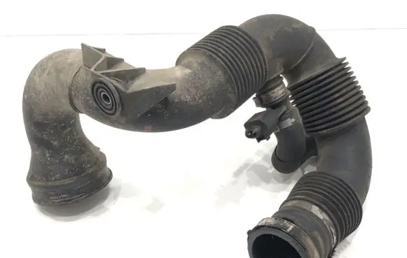 Audi A8 S8 D3 4E Air intake hose/pipe 057129609B