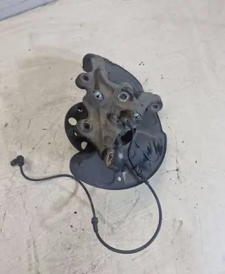 Mercedes-Benz E W212 Front wheel hub 21224