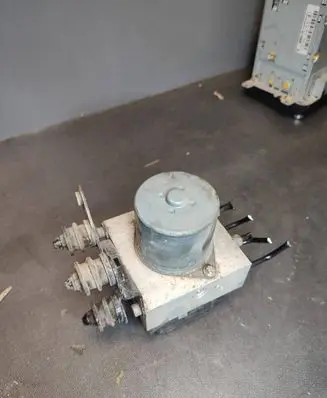 Volkswagen PASSAT B7 ABS Pump 3AA614109AC