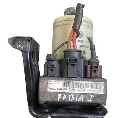 Skoda Fabia Mk1 (6Y) Power steering pump 6Q9423155AM 600423371B