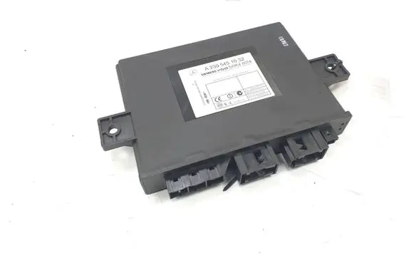 Mercedes-Benz SL R230 Door central lock control unit/module A2305451032 KEYLESS GO