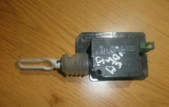 Audi A3 S3 8L Central locking motor 4b9962115