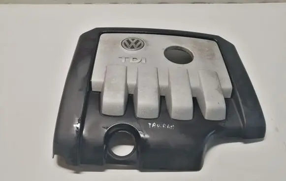 Volkswagen Touran I Engine cover (trim) 030925BG