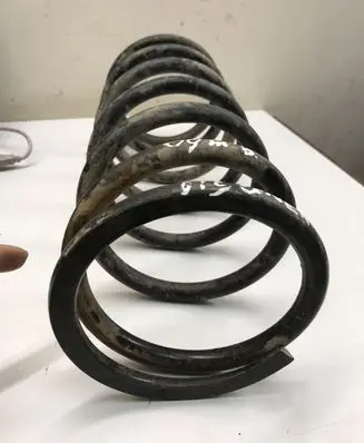 Land Rover Discovery 3 - LR3 Rear coil spring