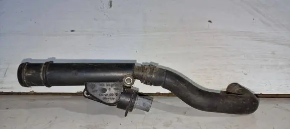 Audi A6 S6 C6 4F Engine coolant pipe/hose 038121132 PA6GF30