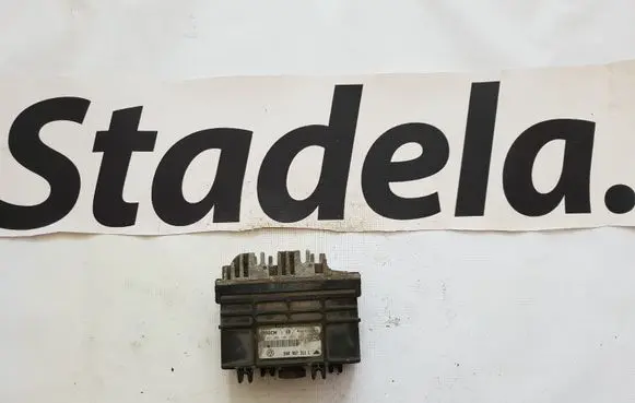 Volkswagen PASSAT B4 Engine control unit/module 8A0907311L 0261203188 02612031898A0